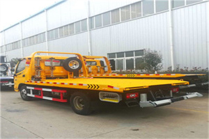 湖南路附近拖车救援搭电