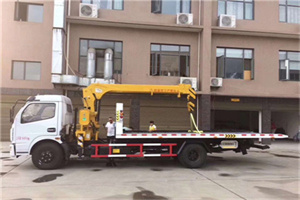 湖南路附近汽车轮胎更换